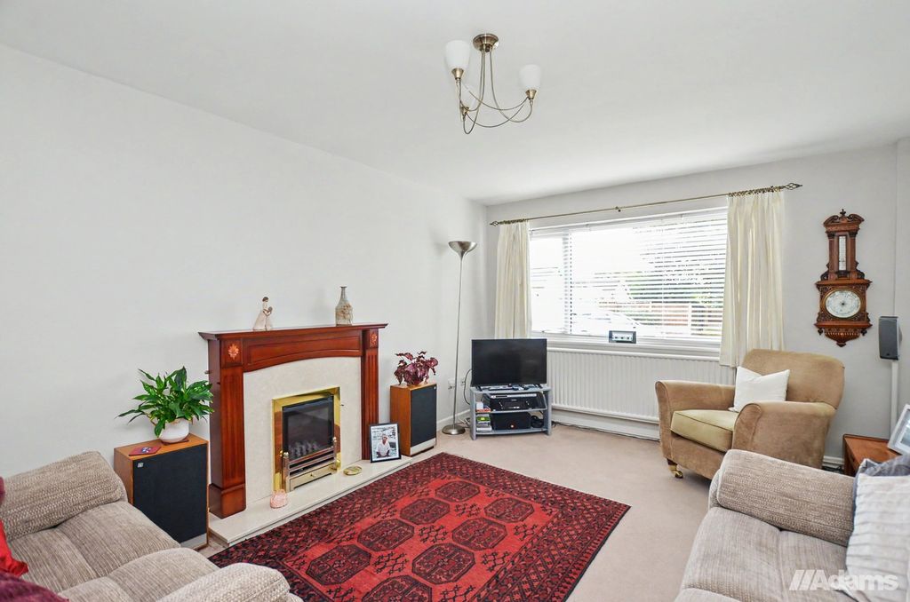 Property photo 3 of 37