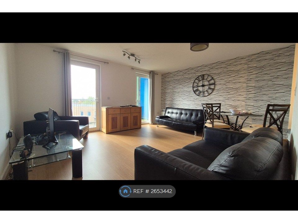 Property photo 3 of 13