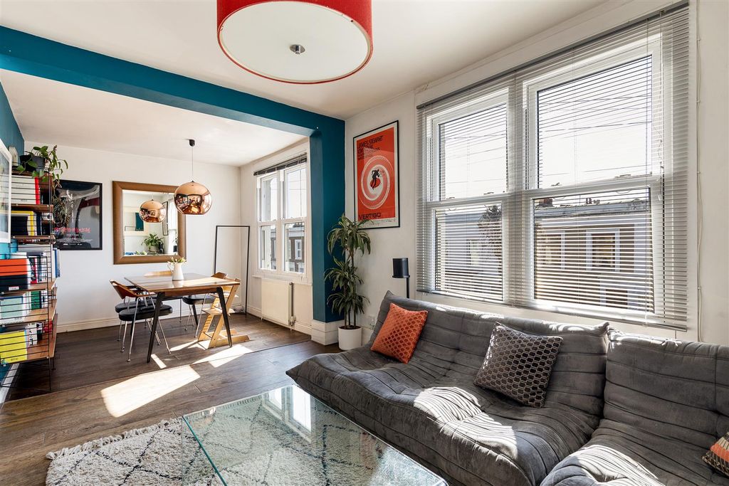 Property photo 2 of 44 Maynard E17