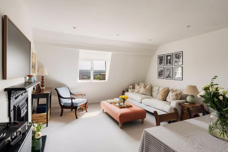 Property photo 3 of 16 Sitting Room