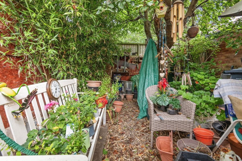 Property photo 3 of 19 Pbox-Img.Jpg
