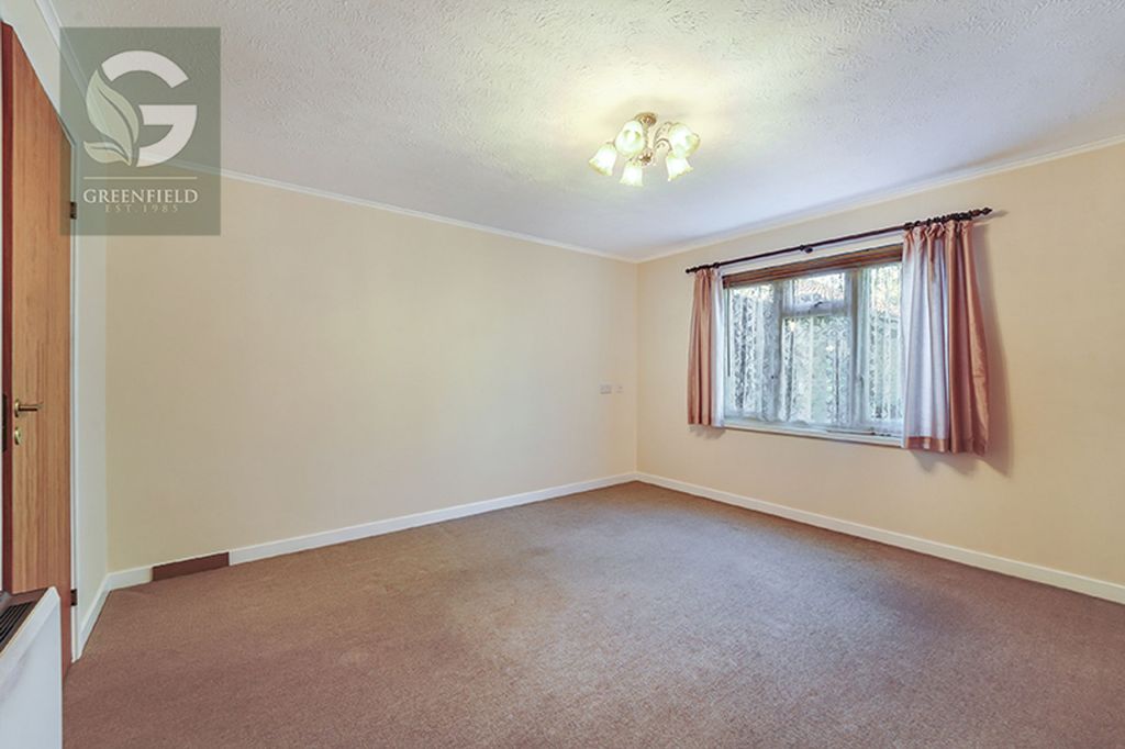 Property photo 2 of 12 Village Gardens, Off West Street, Ewell Village, Epsom, Surrey, Kt17 1XX