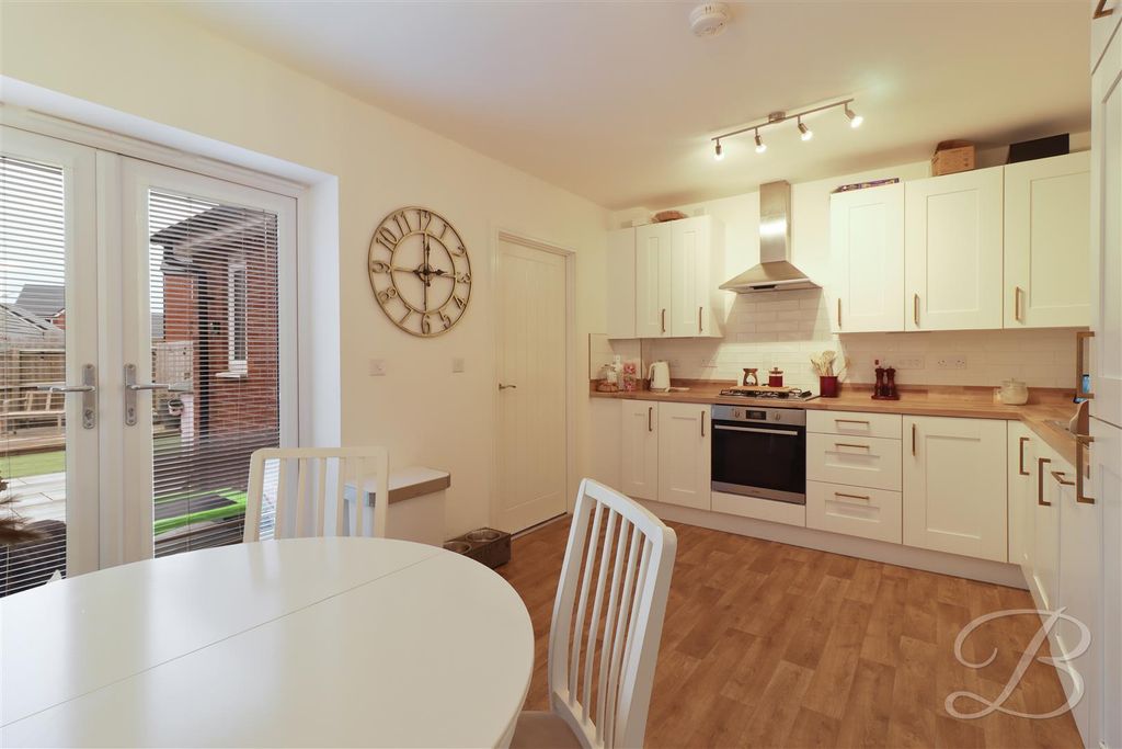 Property photo 2 of 22 Img_2908_1.Jpg