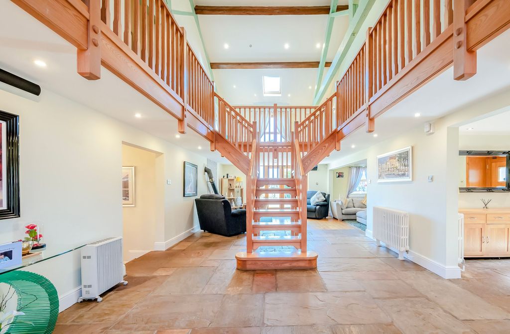 Property photo 2 of 74