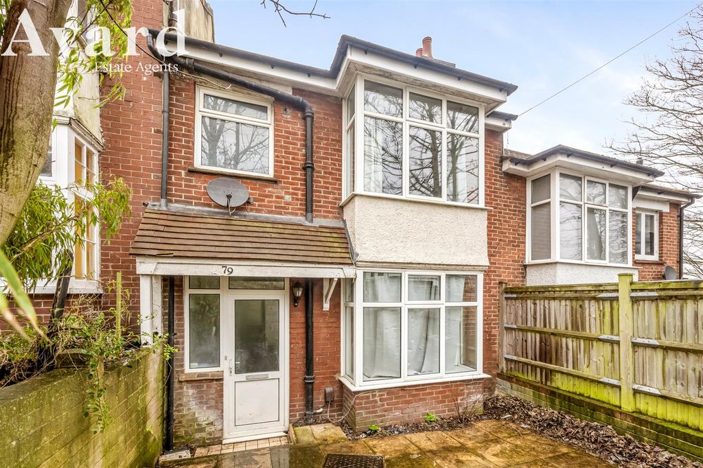 Property photo 1 of 19 Princes Road, 79-019.Jpg