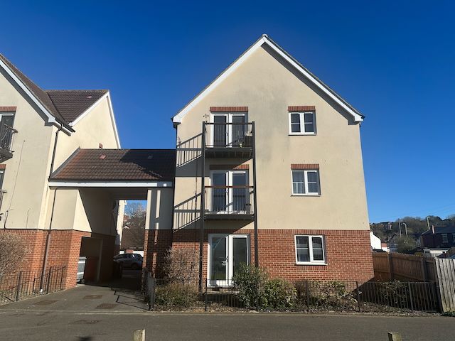 Property photo 1 of 6
