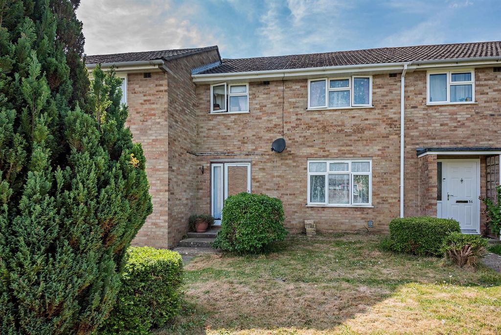 Property photo 1 of 16 8646278-Exterior01-800.Jpg