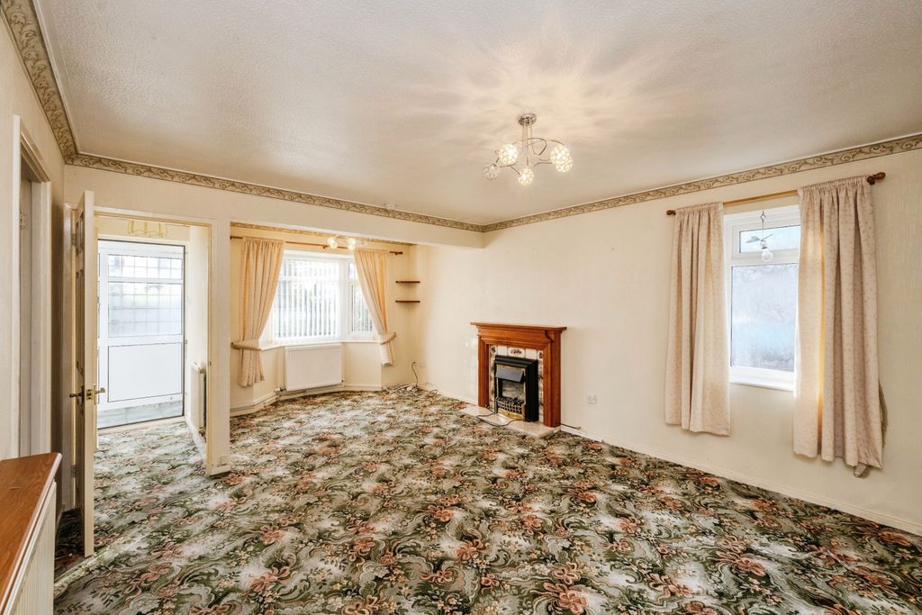 Property photo 2 of 17 Photography