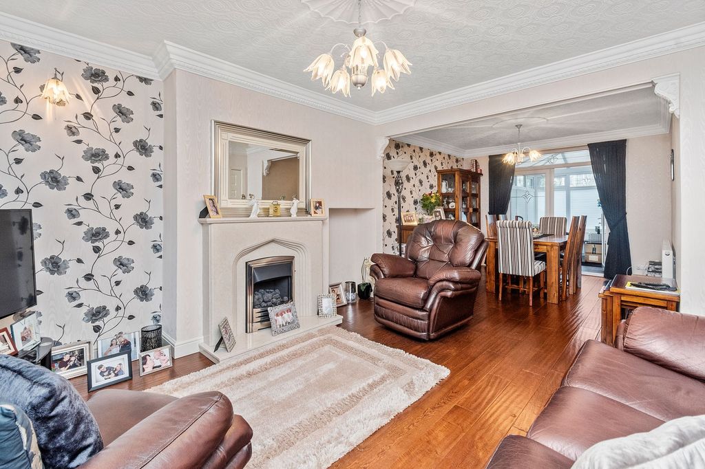 Property photo 2 of 24