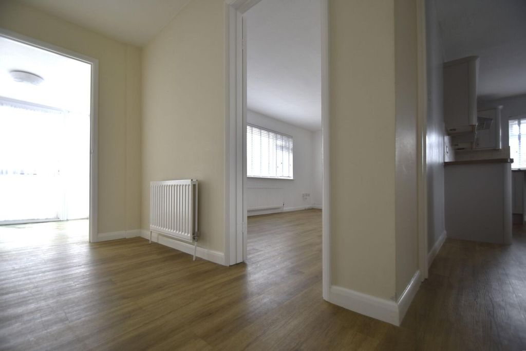 Property photo 3 of 12 Hallway