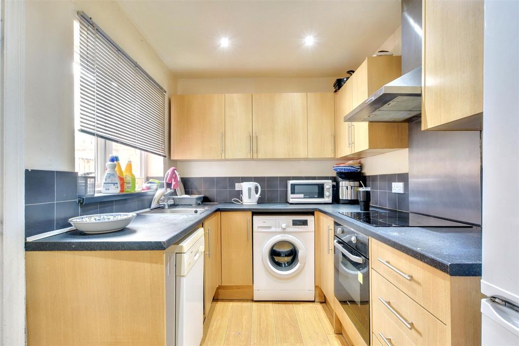 Property photo 2 of 12 Kitchen_.Jpeg