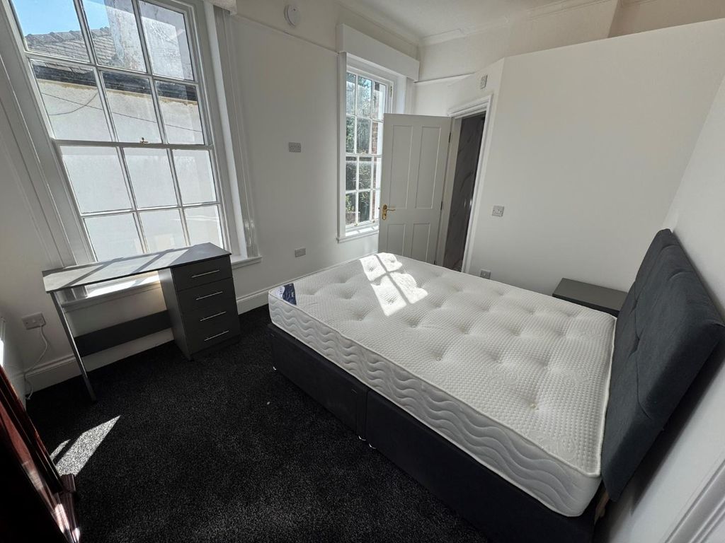 Property photo 1 of 10 2.Jpg