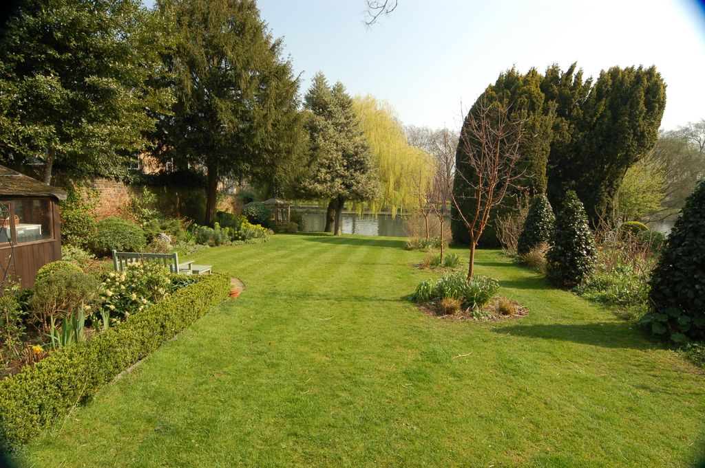 Property photo 3 of 11 View Down Garden