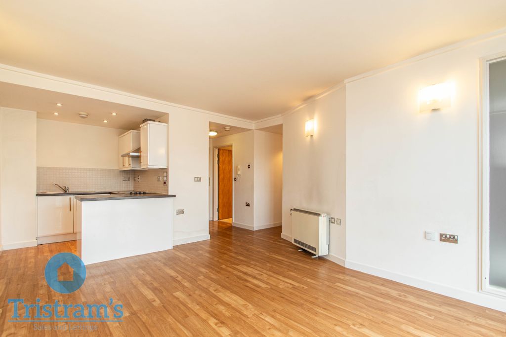 Property photo 2 of 7