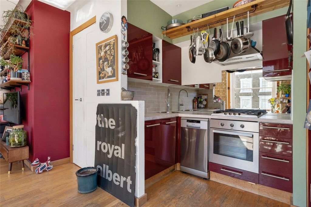 Property photo 3 of 15 Picture No. 13