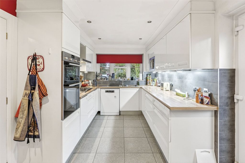 Property photo 3 of 30 Picture No. 03