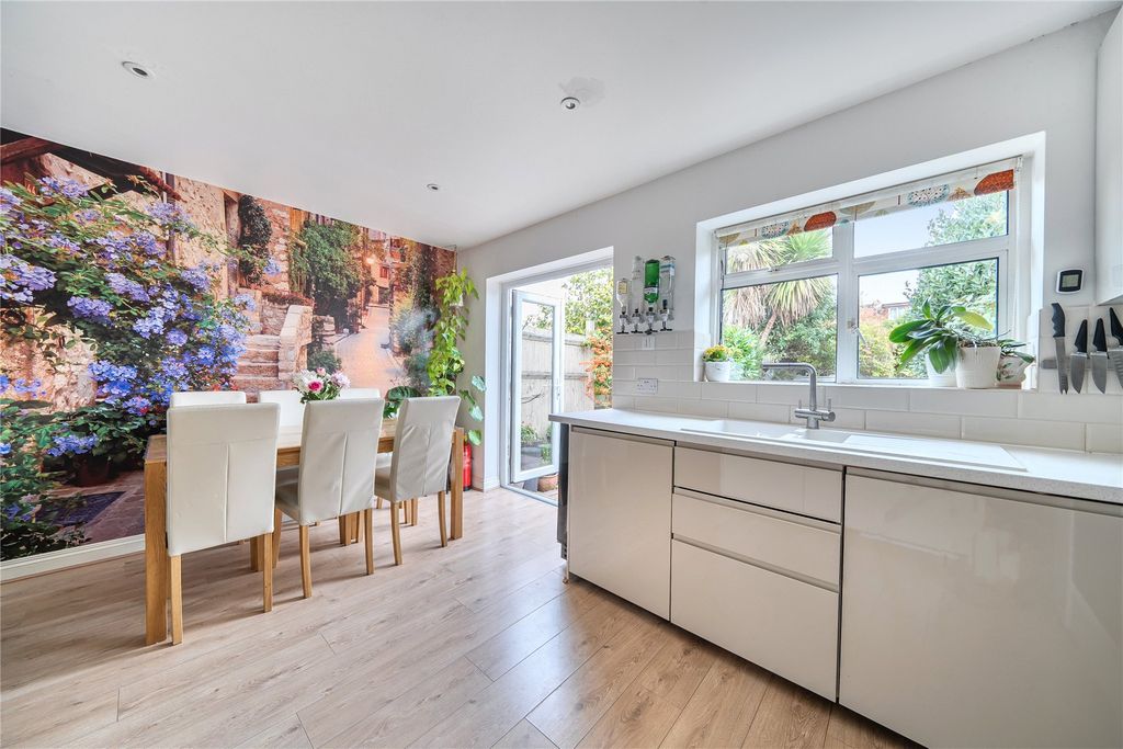 Property photo 3 of 16 Picture No. 04