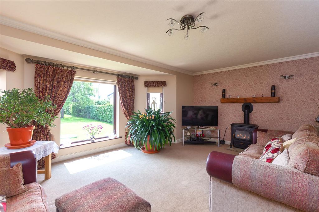 Property photo 3 of 22