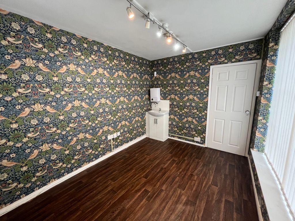 Property photo 2 of 2