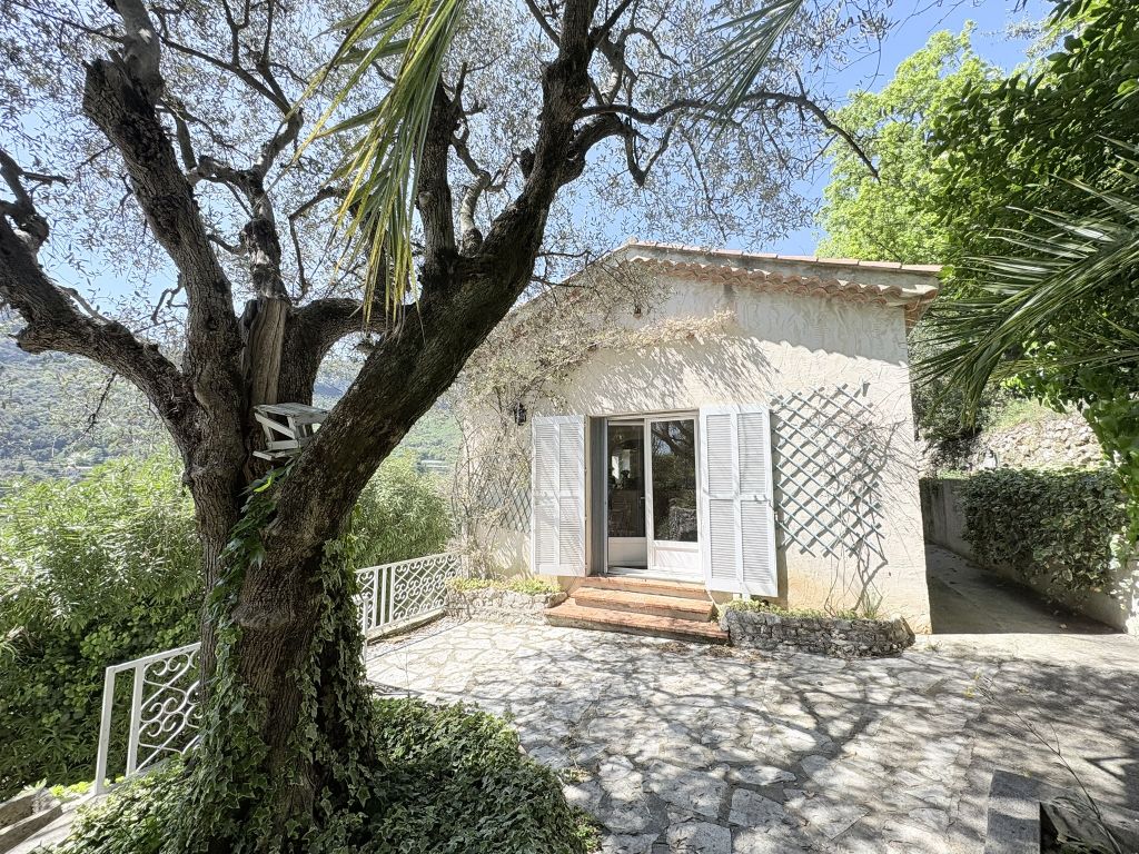 Property photo 1 of 12 Main Exterior View