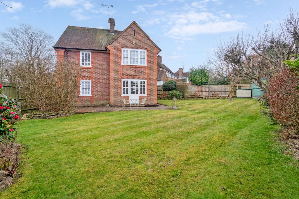 Property photo 2 of 19