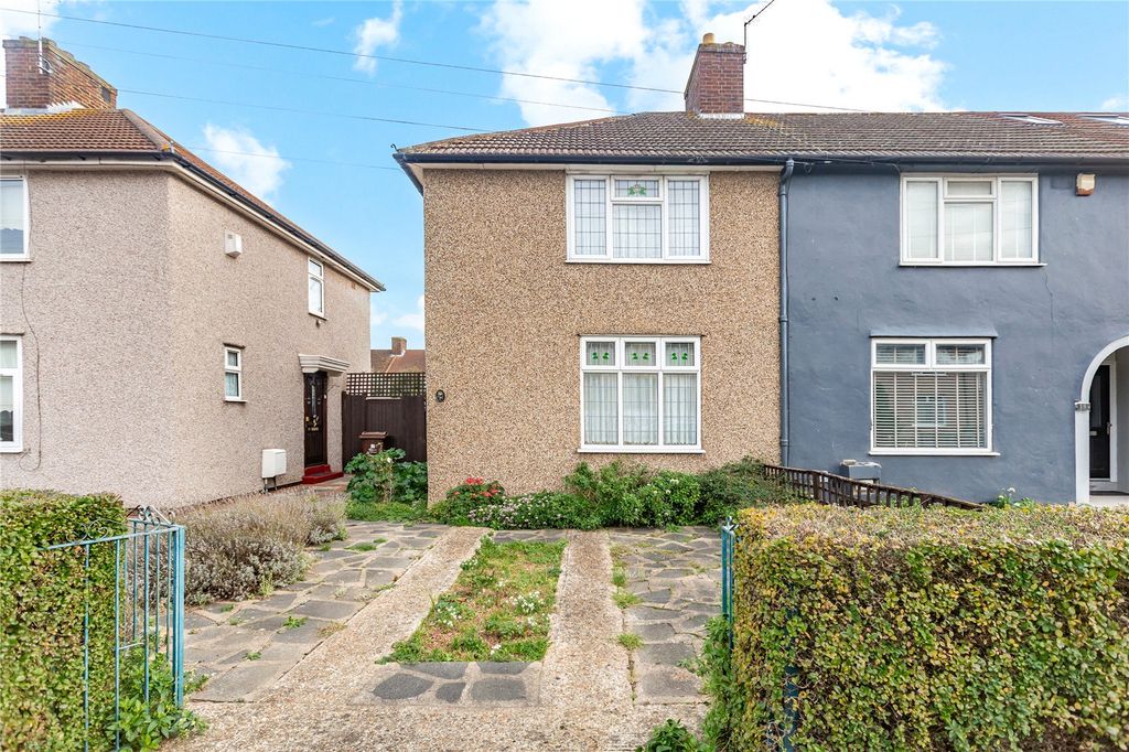 Property photo 2 of 20 Front