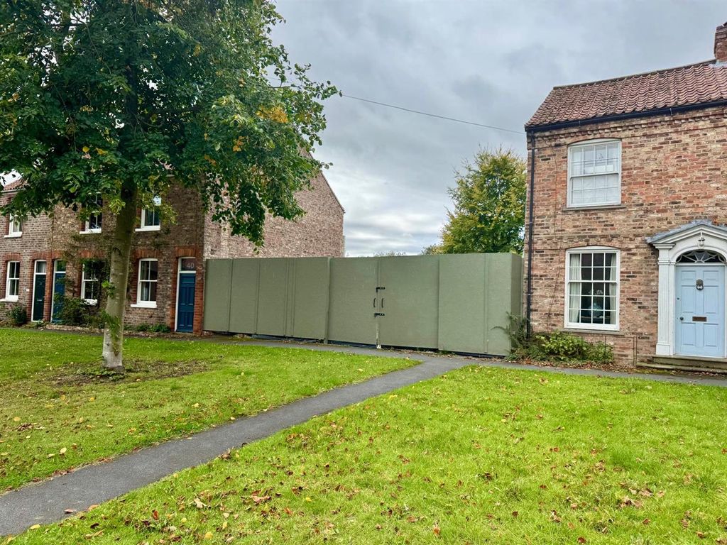 Property photo 2 of 3 Heslington Site.Jpeg