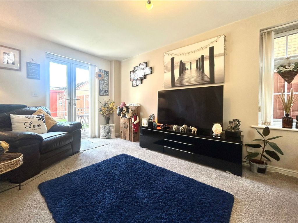 Property photo 3 of 19