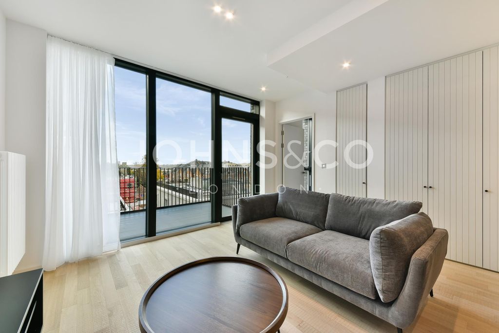 Property photo 3 of 19