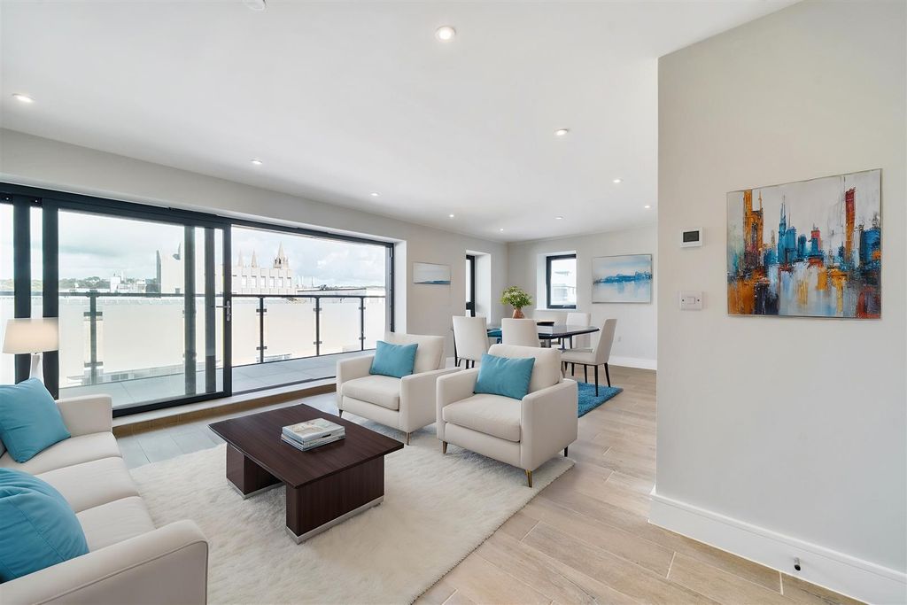 Property photo 3 of 11 1188643-(1) - Living Room - Standard - 13.Jpg