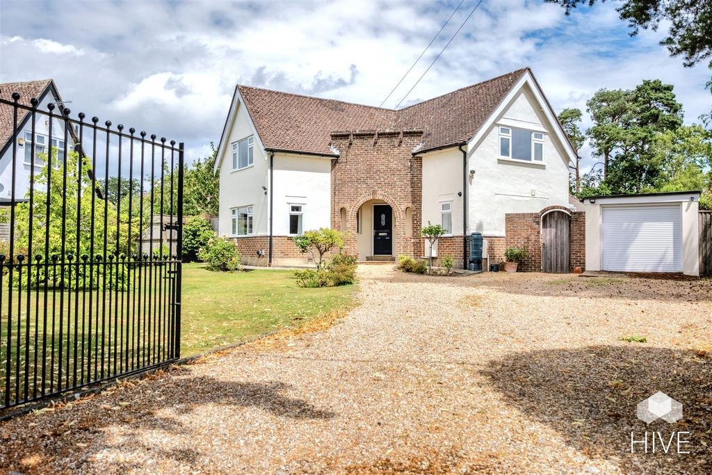 Property photo 1 of 23