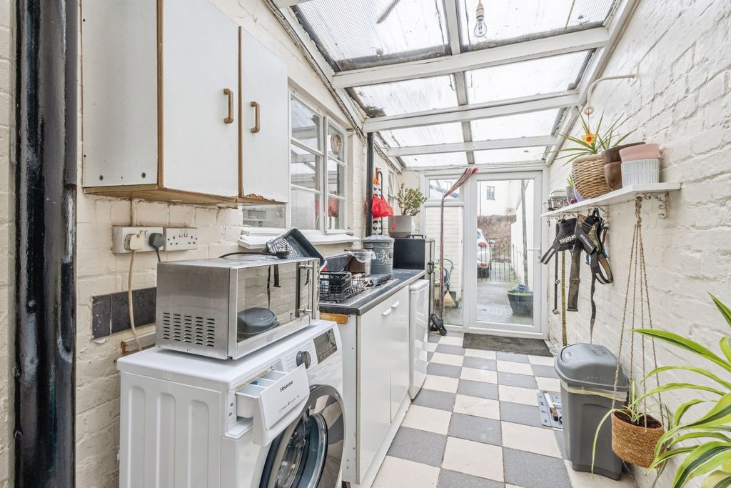 Additional image 9 of 4 bed terraced house for saleChurch Street, Highbridge TA9