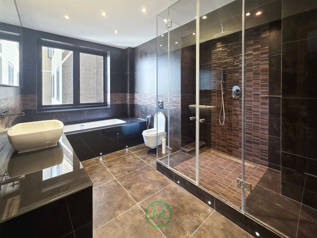 Property photo 3 of 23 Ha05139 (22)