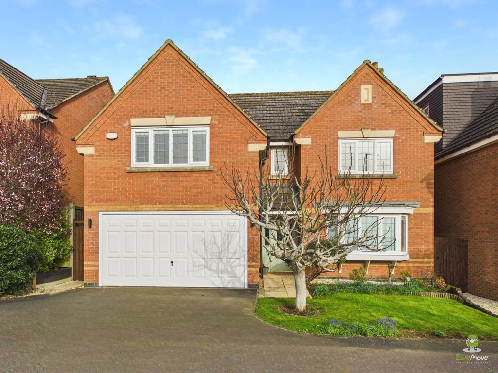 Property photo 1 of 28 1A