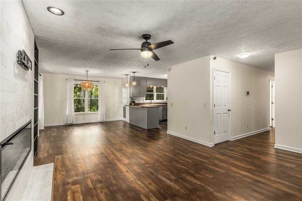 Property photo 1 of 13 <Alttext/>