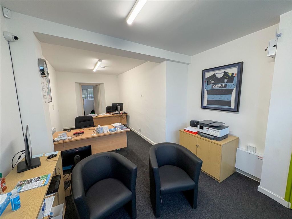 Property photo 3 of 7 Img_4737.Jpg