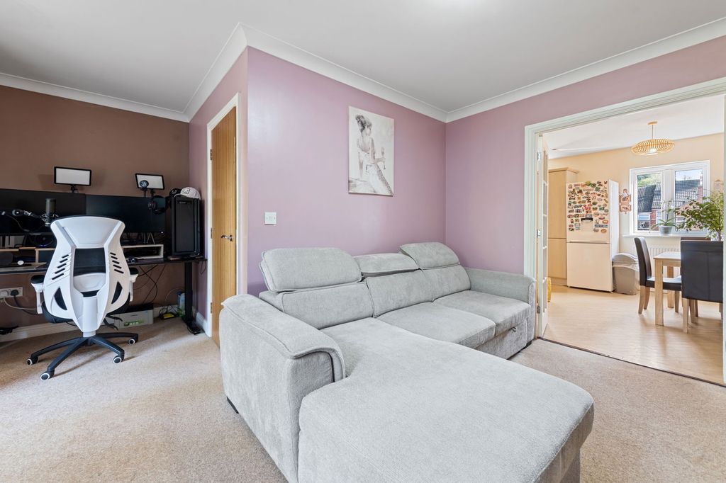 Property photo 2 of 29