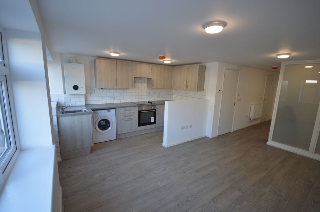 Property photo 2 of 7 Gallery