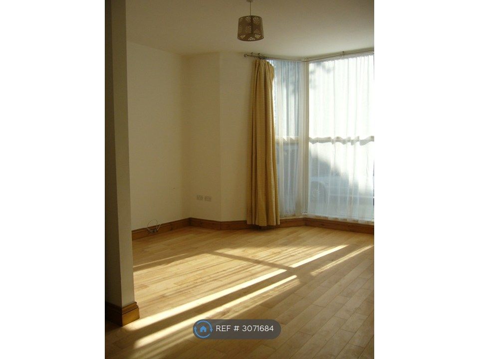Property photo 2 of 9 Living Room