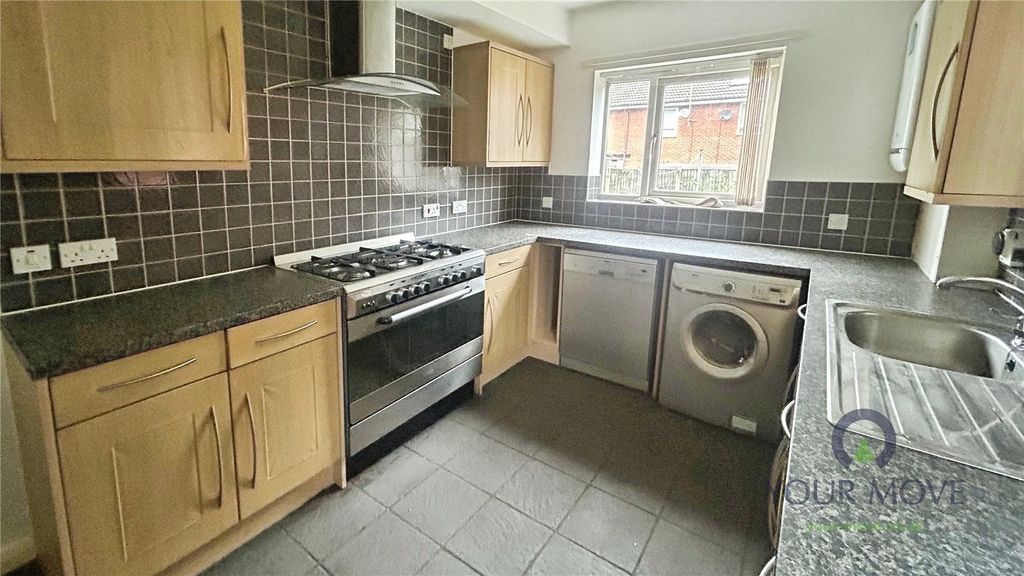 Property photo 2 of 11 Picture No. 24