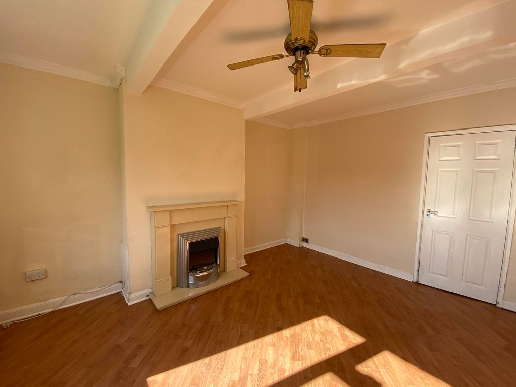 Property photo 3 of 10 Image