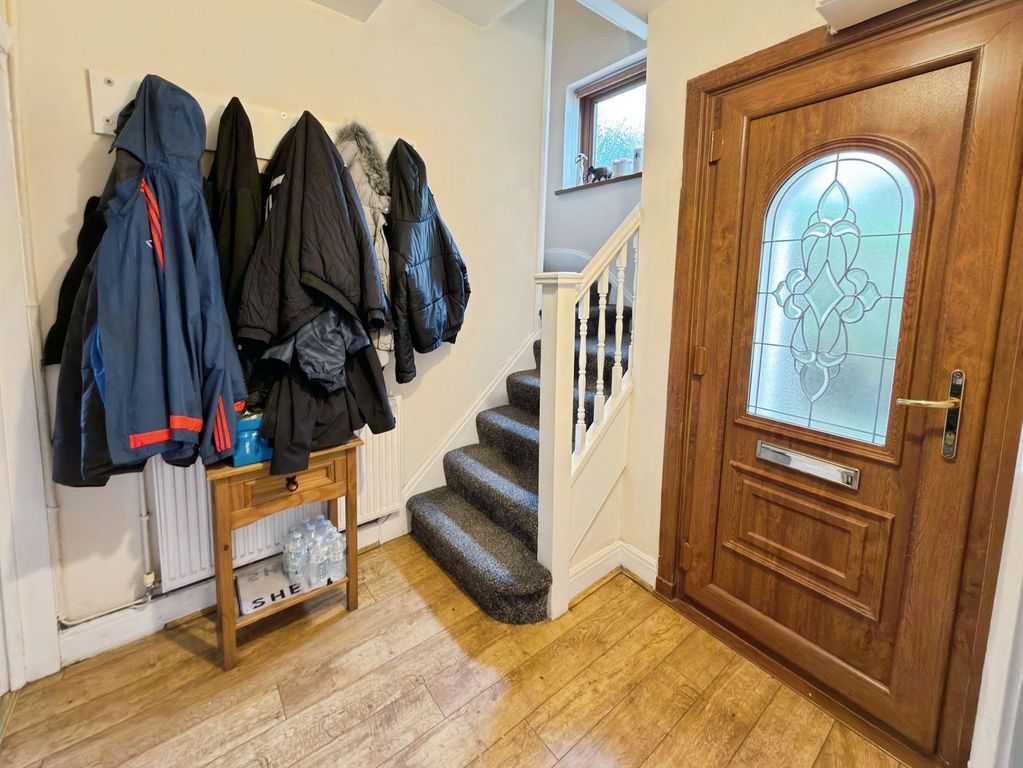 Property photo 2 of 23