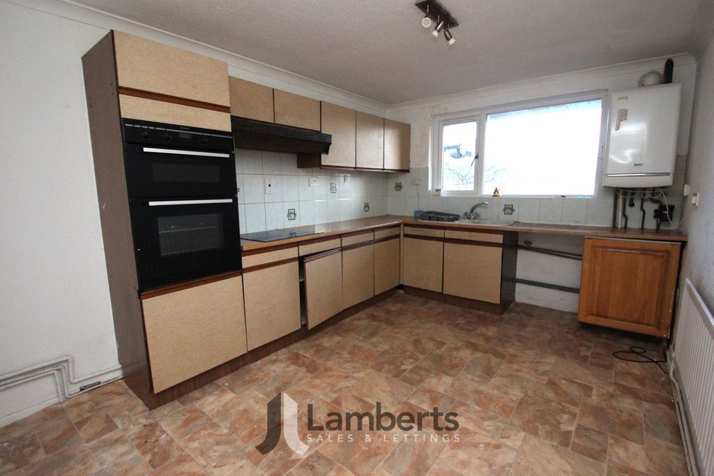 Property photo 2 of 13 Kitchen/Diner