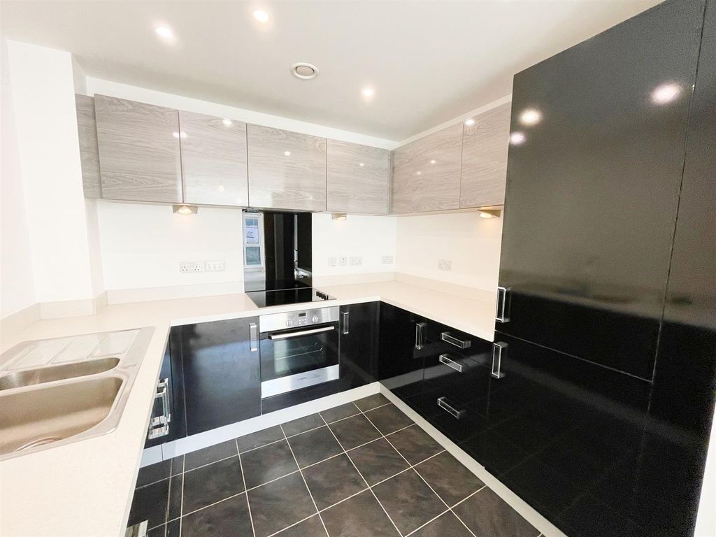 Property photo 2 of 7 2