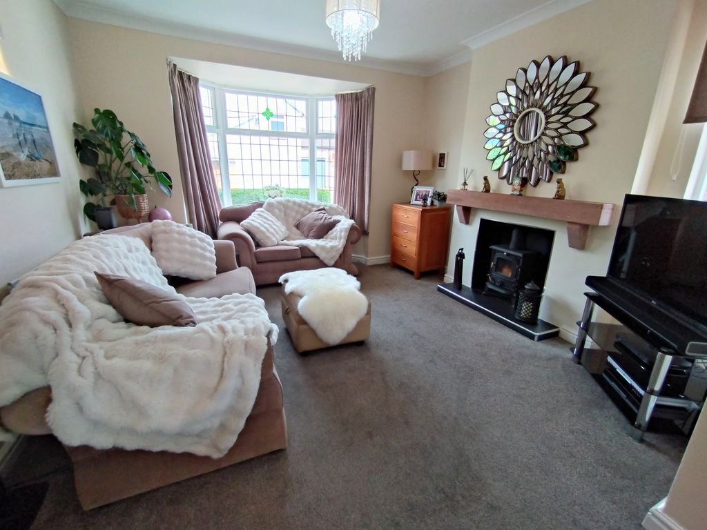 Property photo 3 of 29