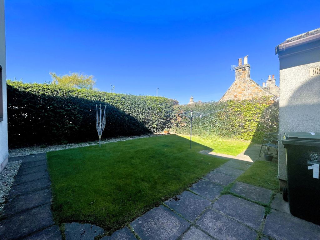 Property photo 2 of 15 Garden
