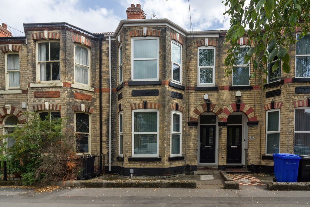 Property photo 1 of 22