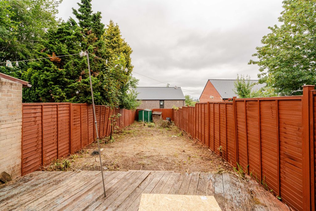 Property photo 2 of 16 12