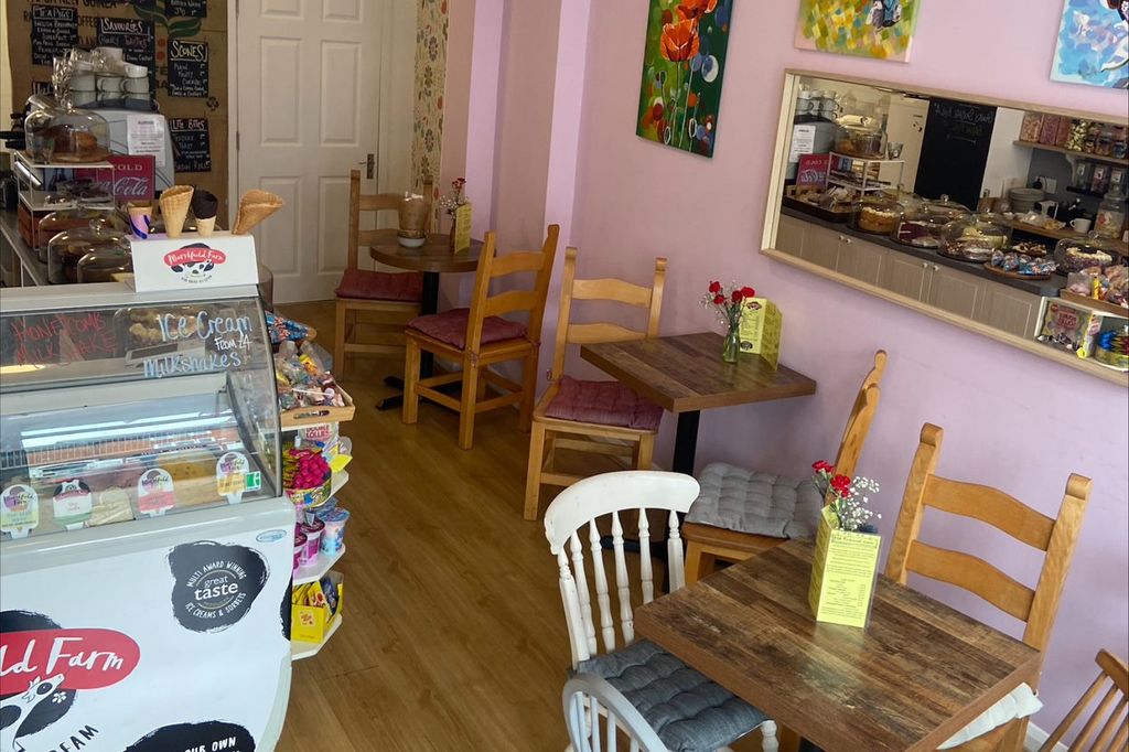 Property photo 2 of 6