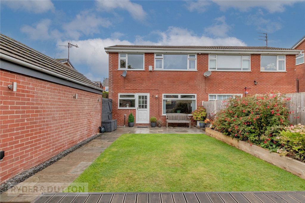 Property photo 2 of 23 Rear Garden